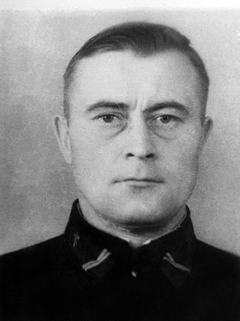 ПАВЛОВ Александр Павлович