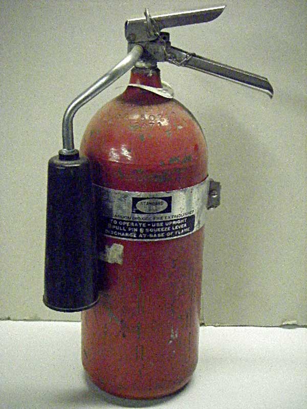 Углекислотный огнетушитель (1950-1960 гг.)