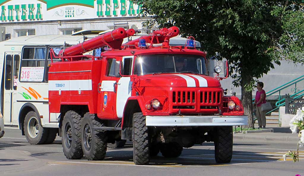 Автоцистерна пожарная среднего класса АЦ-2,5-40 (5313)