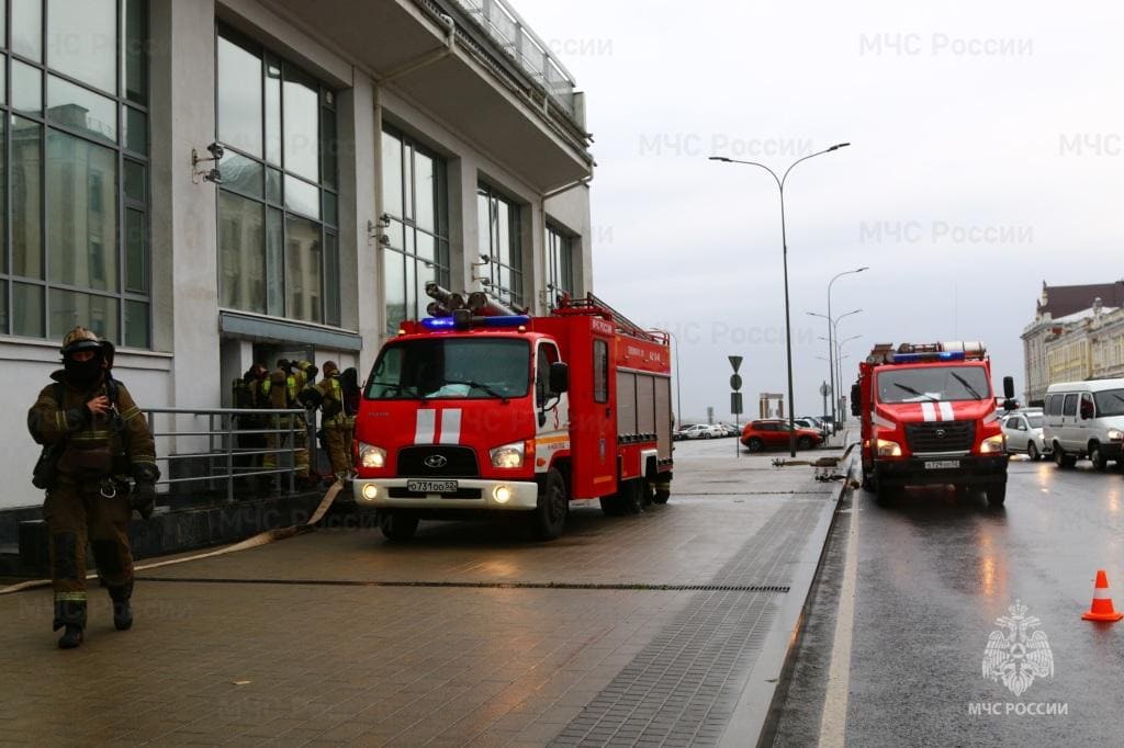 Учение в здании Волжского пароходства